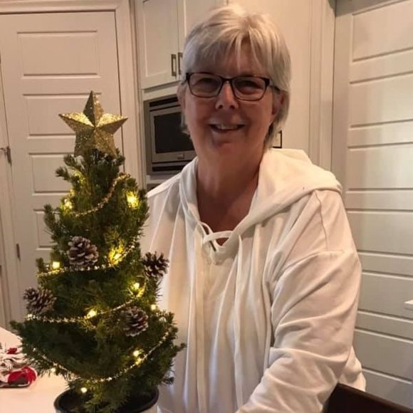 Wrap Up Your Christmas Shopping At Casa St Somewhere! - Picture 2 of 9